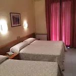 Aneto Hotel *