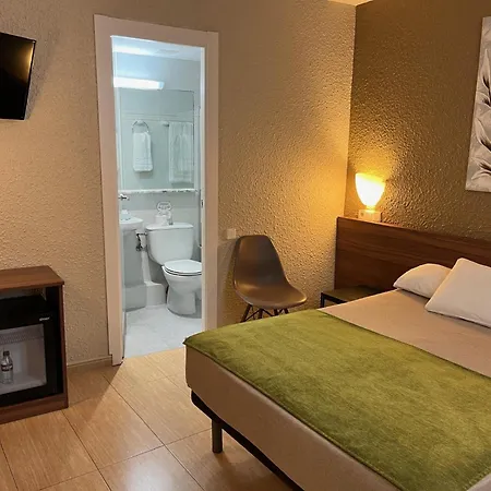 Otel Aneto *